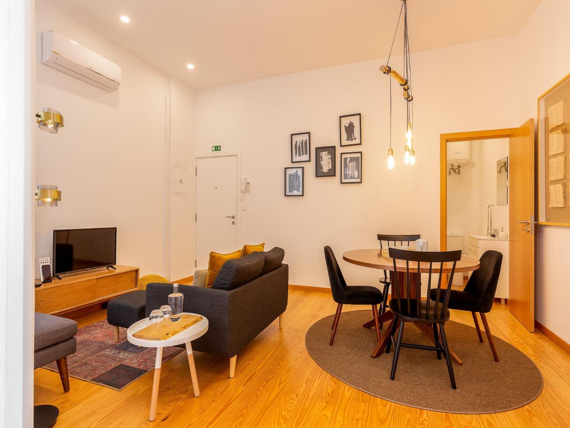 2 Bedroom In Apartment *